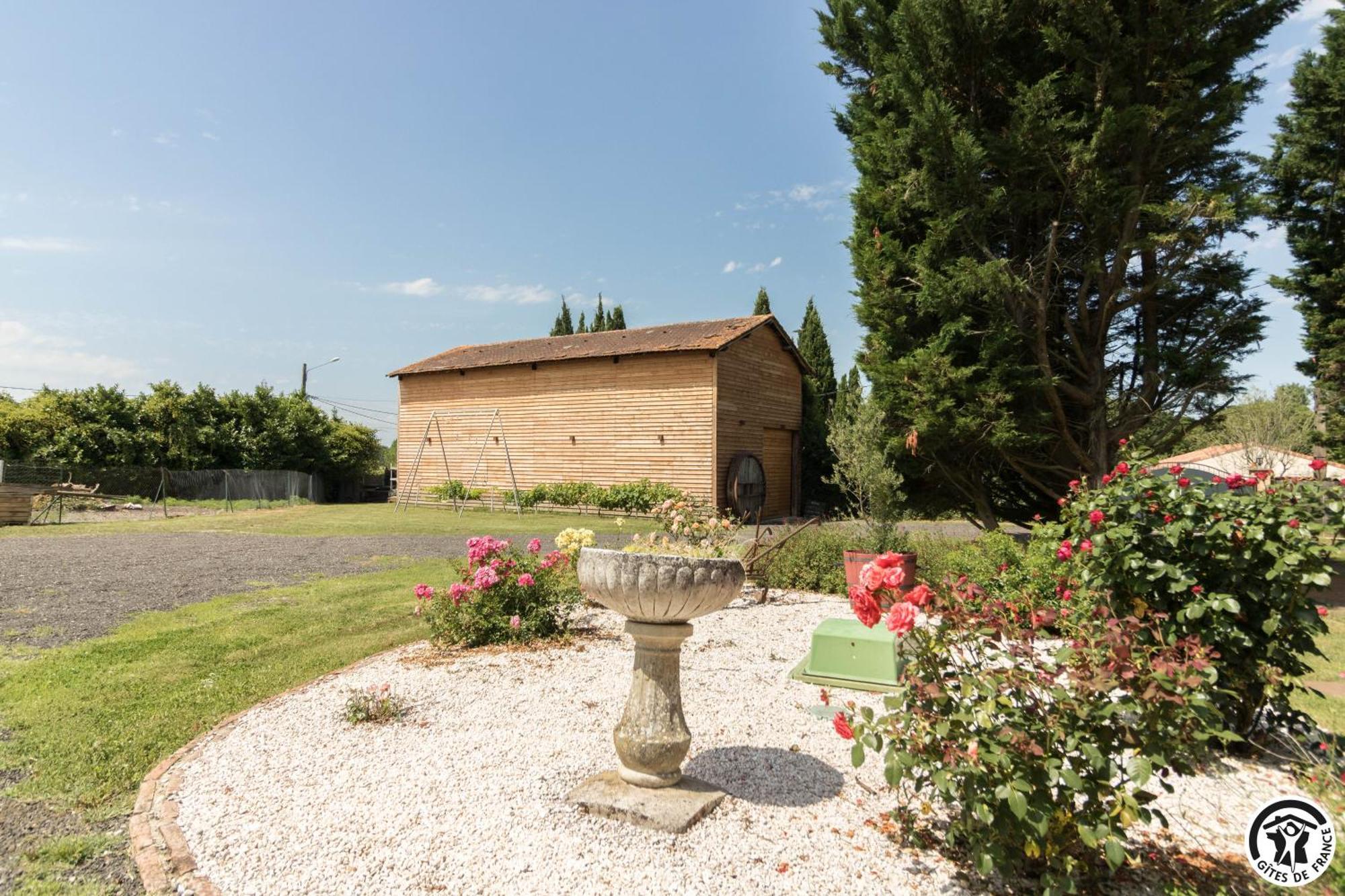 Gite Des Moulins Castelnau d'Estretefonds Bagian luar foto