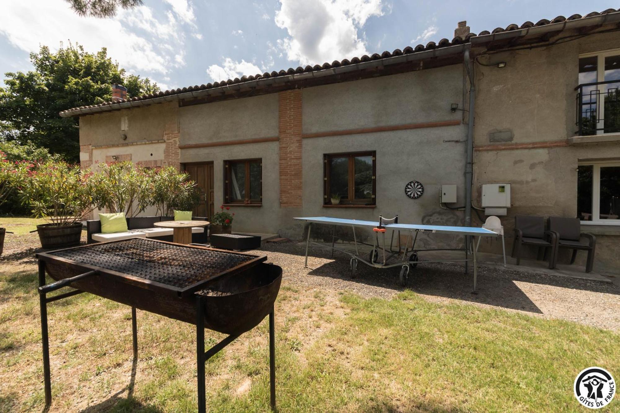 Gite Des Moulins Castelnau d'Estretefonds Bagian luar foto